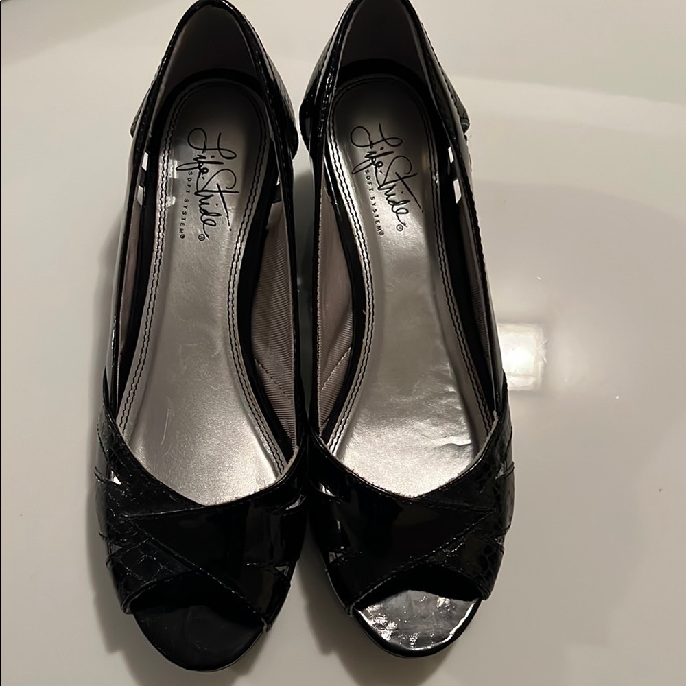 Life Stride Black Patent Heels with Peep-Toe